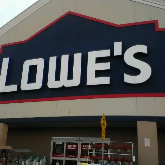 Lowe's Home Improvement Hardware Store in Pensacola