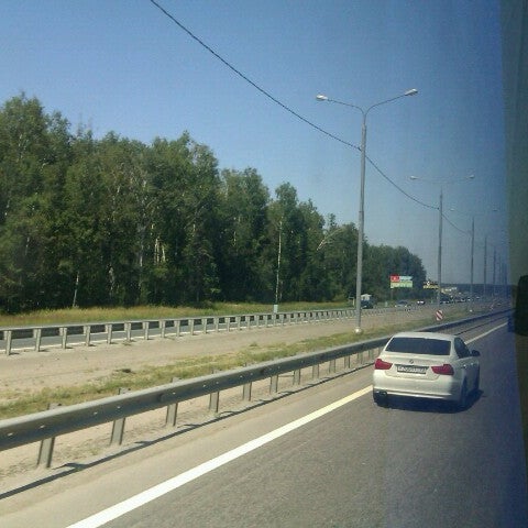 Автозапчасти на симферопольском шоссе рынок. Магазин петрович на симферопольском шоссе. Симферопольское шоссе, 42-й километр, 1. 42 км симферопольского шоссе. Симферопольское шоссе, 97 км.