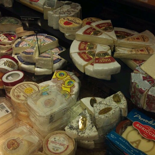 Photo taken at Gelson&#39;s by Tac S. on 2/5/2012