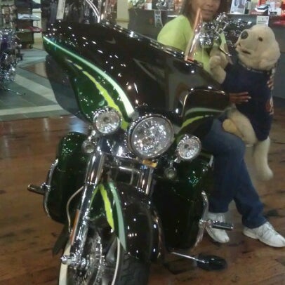 รูปภาพถ่ายที่ Harley-Davidson of Asheville โดย Anissa H. เมื่อ 7/29/2012
