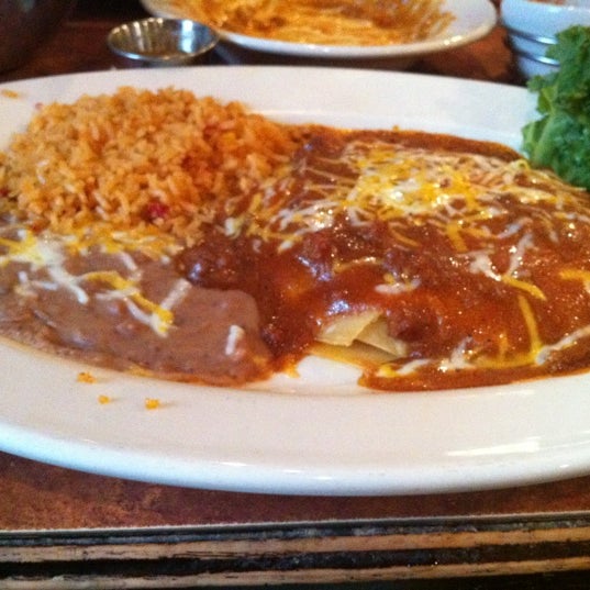 รูปภาพถ่ายที่ Abuelo&#39;s Mexican Restaurant โดย Paige K. เมื่อ 7/24/2012