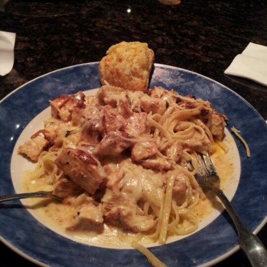 Photo taken at Red Lobster by Jericho C. on 5/11/2012