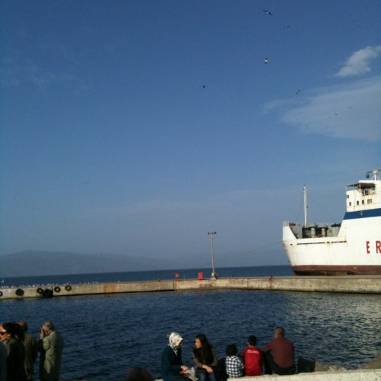 Das Foto wurde bei Koç Restaurant von Sinay B. am 4/8/2012 aufgenommen