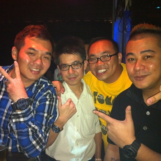 รูปภาพถ่ายที่ @LIVE Live Music Club (新乐屋) โดย Liang S. เมื่อ 2/17/2012