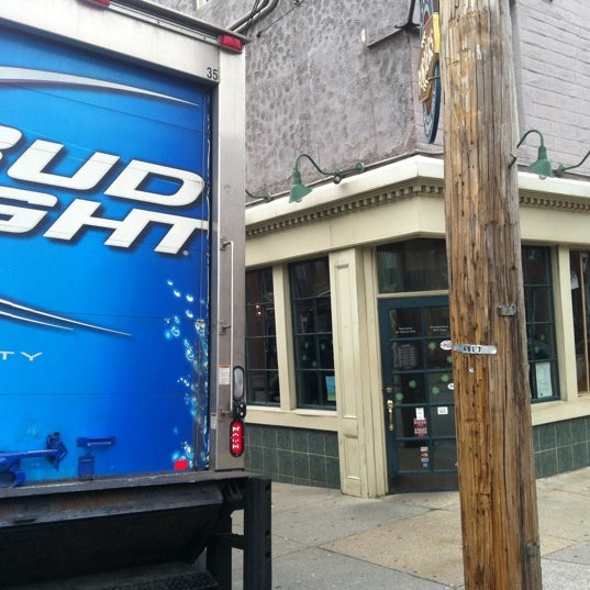 3/16/2012に@followfrannie B.がPorters Pub of Federal Hillで撮った写真