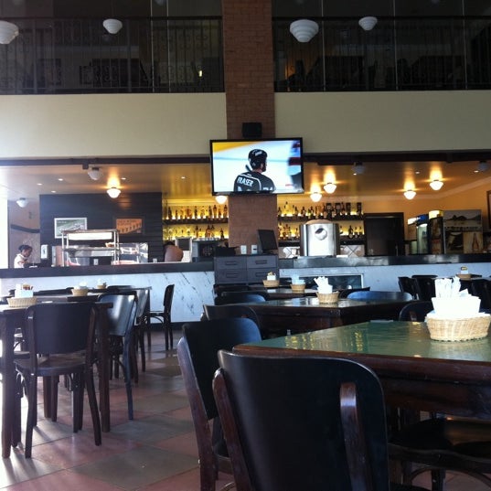 6/5/2012 tarihinde Flávia M.ziyaretçi tarafından Bar e Restaurante Resenha'de çekilen fotoğraf