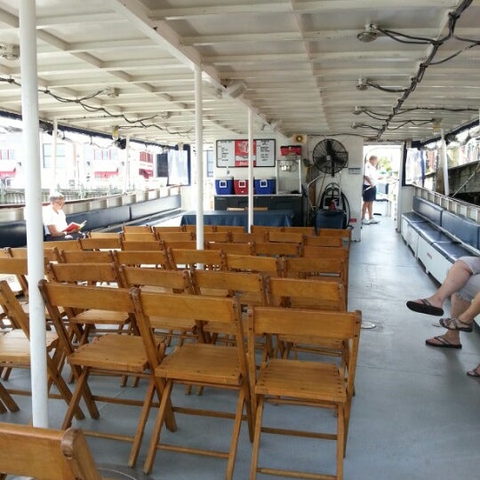 8/29/2012 tarihinde Sam M.ziyaretçi tarafından Potomac Riverboat Company'de çekilen fotoğraf