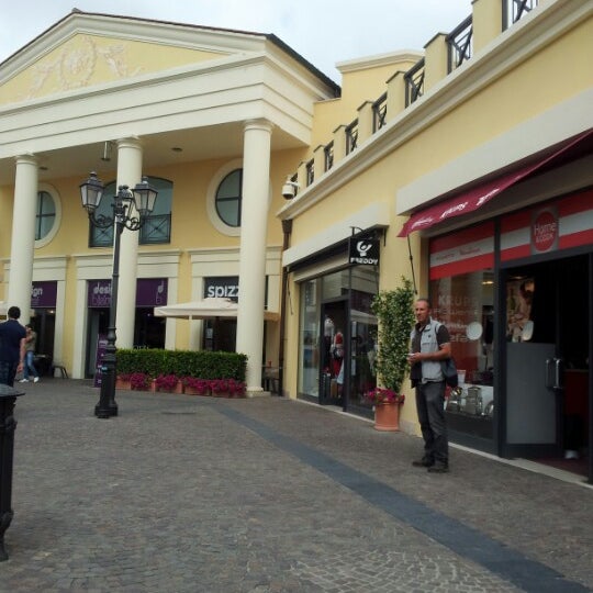 Foto di Castel Romano Designer Outlet - 195 consigli da 11108 visitatori