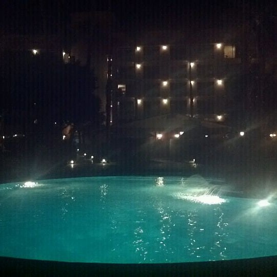 Das Foto wurde bei Hotel Lucerna Mexicali von Fernando E G. am 5/9/2012 aufgenommen