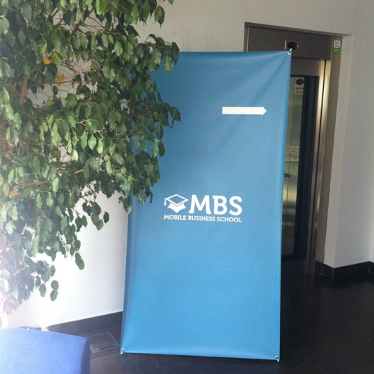 Снимок сделан в MBS Mobile Business School пользователем César M. 5/25/2012