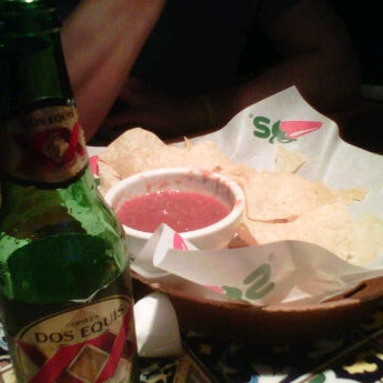 Photo taken at Chili&#39;s Grill &amp; Bar by Matthew W. on 3/3/2012