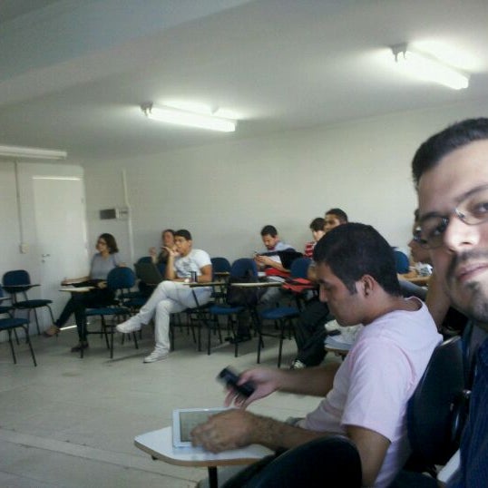 3/24/2012にRaphael F.がFaculdade Boa Viagem - Campus Boa Vistaで撮った写真