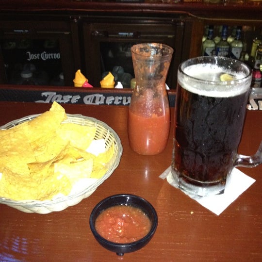 Foto diambil di Los Aztecas Mexican Restaurant oleh Eric M. pada 3/17/2012