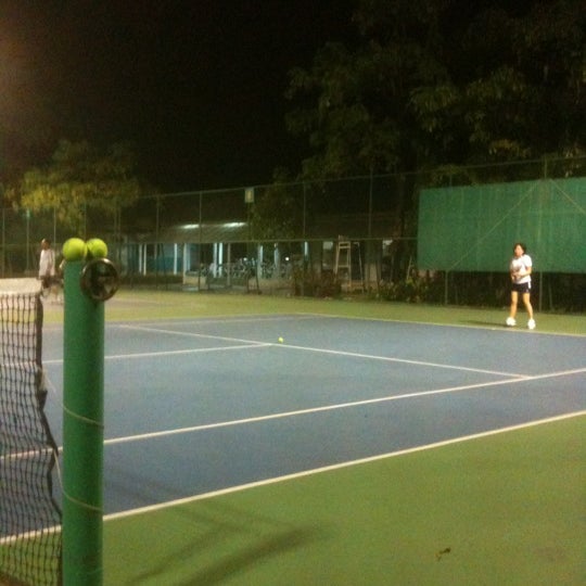 Tennis Court Лорд