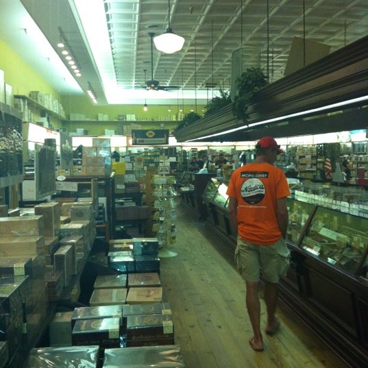 JR Factory Outlet (Now Closed) Department Store