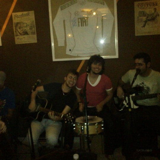 รูปภาพถ่ายที่ Escritório Chopp Bar โดย Katia M. เมื่อ 7/27/2012