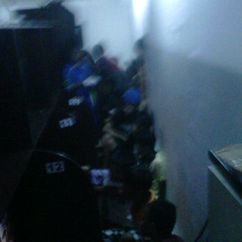 รูปภาพถ่ายที่ GENESIS Cybercafe &amp; Game Center (@Cafe-GWarnet Gold) โดย ryan_winatta 黃. เมื่อ 6/4/2012