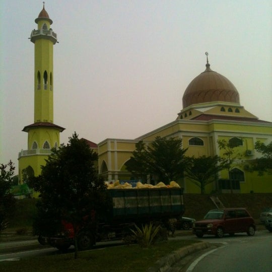 Masjid Kuning Kota Damansara / Nasi Arab Masjid Kuning Friedchillies