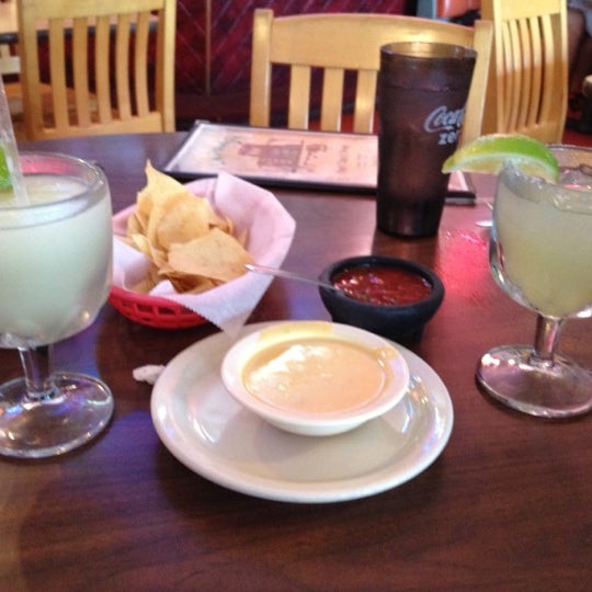 Das Foto wurde bei La Posada Mexican Restaurant von John C. am 6/2/2012 aufgenommen