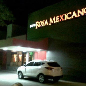 รูปภาพถ่ายที่ Rosa Mexicano Panamá โดย L เมื่อ 2/22/2012