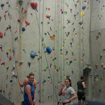 Das Foto wurde bei Ibex Climbing Gym von Trishel R. am 8/17/2012 aufgenommen
