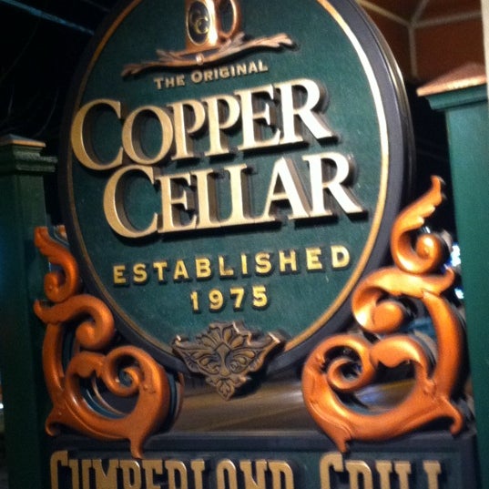 2/14/2012にEric L.がThe Original Copper Cellarで撮った写真