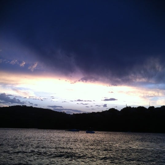 Oyster Landing Marina West Austin 3825 Lake Austin Blvd 401