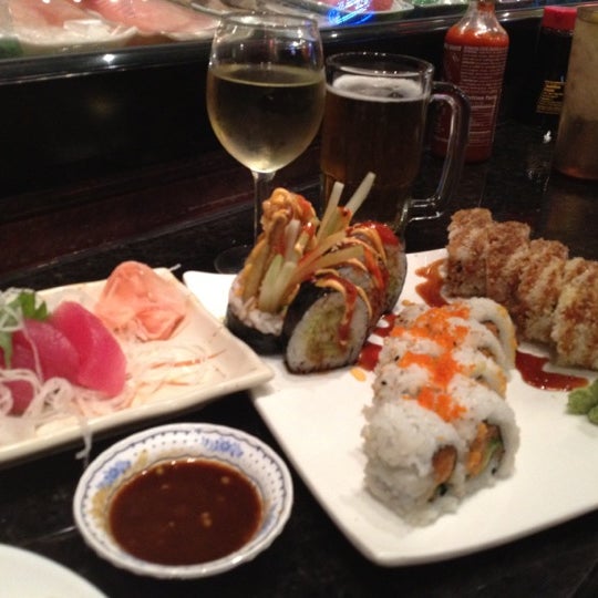 8/19/2012 tarihinde Stacy K.ziyaretçi tarafından Sushi King'de çekilen fotoğraf