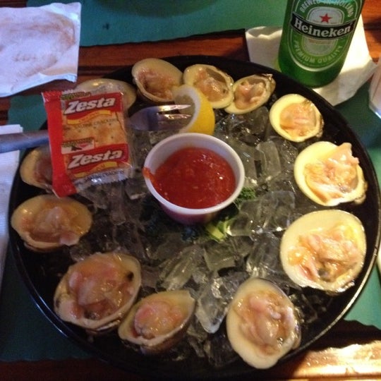 Clam Bar Seafood Restaurant in North Syracuse