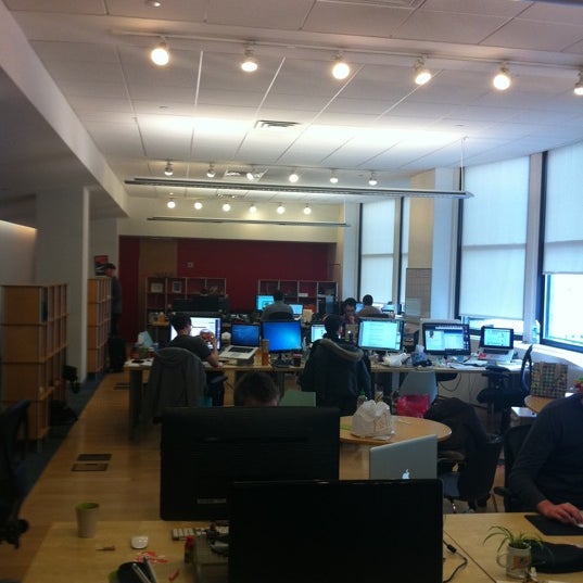 2/14/2012 tarihinde Geoffrey J.ziyaretçi tarafından Crowdtap HQ'de çekilen fotoğraf