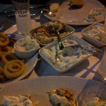 Foto diambil di Kalispera Restaurant oleh Gizem K. pada 8/2/2012
