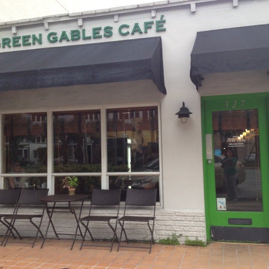 Foto tirada no(a) Green Gables Cafe por Jessica G. em 7/23/2012