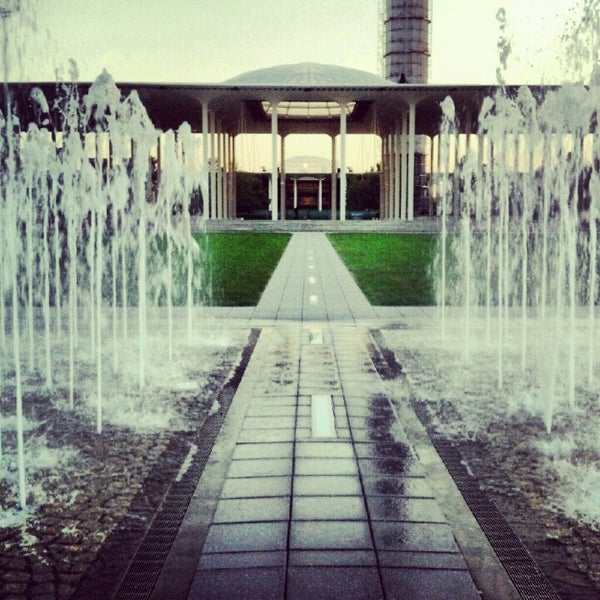Photo taken at University at Albany by Matthew J. on 9/13/2012