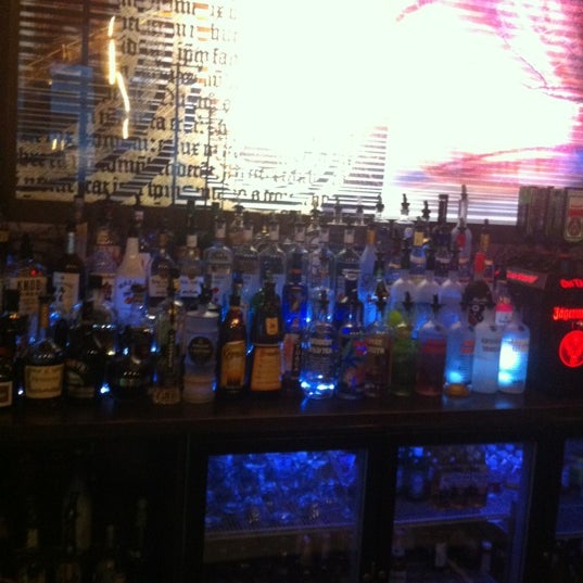 รูปภาพถ่ายที่ Seven Bar Lounge โดย Alfred C. เมื่อ 4/26/2012