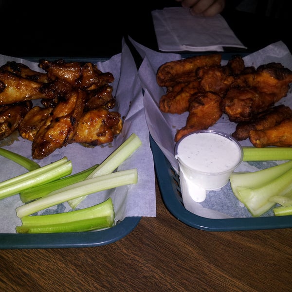 A neighborhood dive with grilled wings?  YES PLEASE.  We had to review JT's!