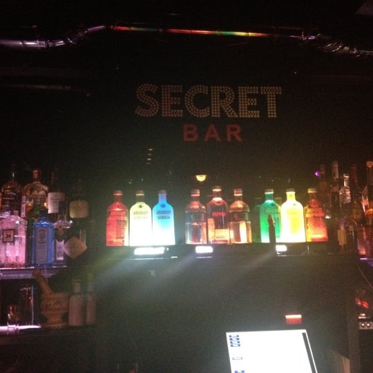 Photo prise au Secret Bar par Masha ♕ M. le7/29/2012
