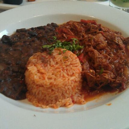 Das Foto wurde bei Habana&#39;s Cuban Cuisine von Kenny T. am 3/5/2012 aufgenommen