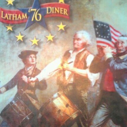 5/22/2012にAli D.がLatham &#39;76 Dinerで撮った写真
