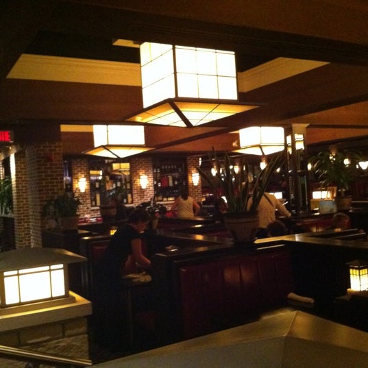 Foto tirada no(a) Bâton Rouge Steakhouse &amp; Bar por María Inés Z. em 8/18/2012