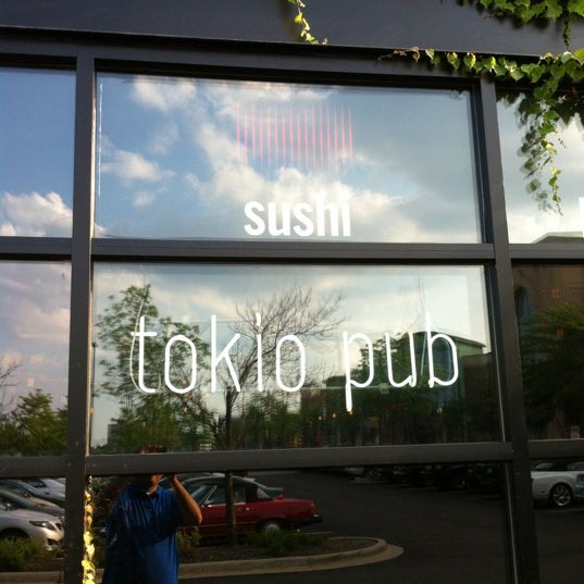 รูปภาพถ่ายที่ Tokio Pub โดย Akhil C. เมื่อ 5/28/2012
