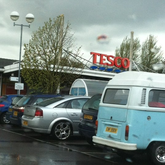 Tesco Express 11 Charles St