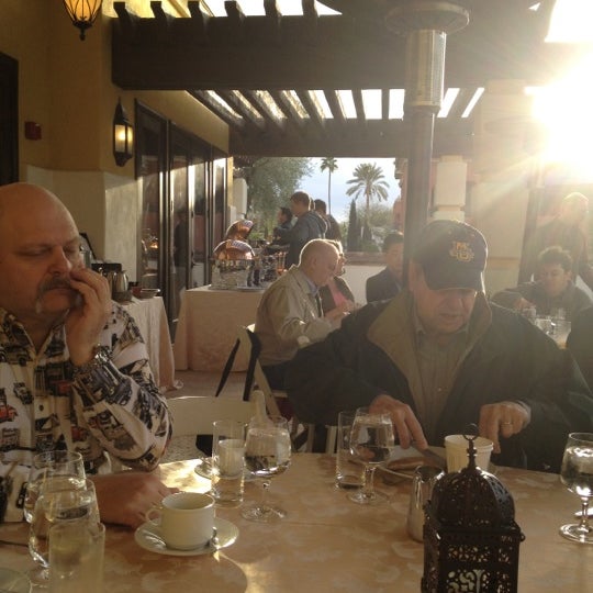 2/28/2012にJody D.がCrave Café at Montelucia Resort &amp; Spaで撮った写真