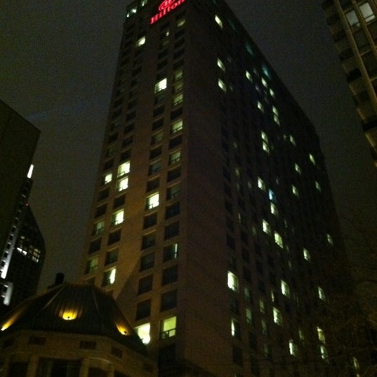 Photo taken at Hilton Chicago/Magnificent Mile Suites by Jøry P. on 3/4/2012