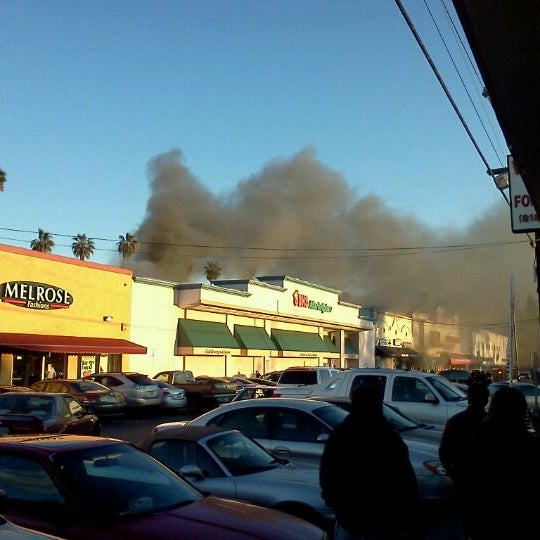 Jons Marketplace Grocery Store in Van Nuys