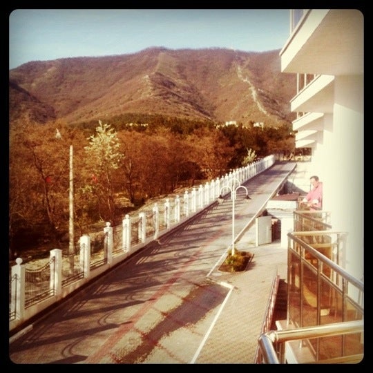 รูปภาพถ่ายที่ Отель «Круиз» โดย Денис П. เมื่อ 4/17/2012