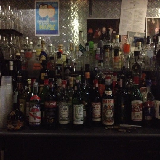7/22/2012 tarihinde cixxziyaretçi tarafından The Balance Cocktail Bar'de çekilen fotoğraf