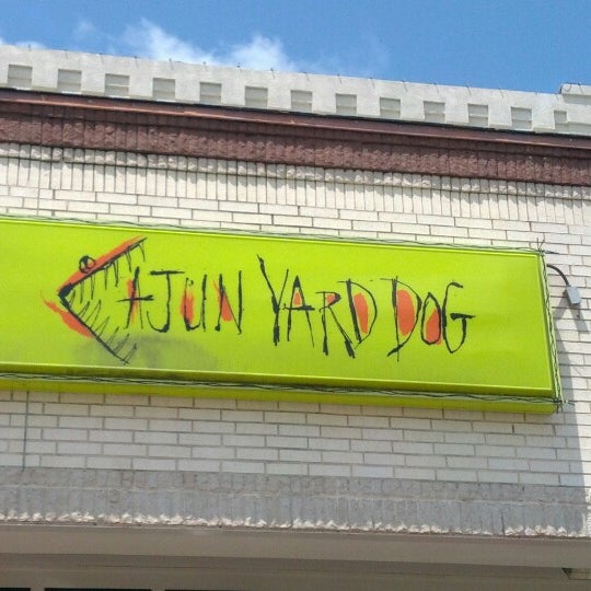 Cajun Yard Dog Charlotte'de Kajun / Kreol Restoranı