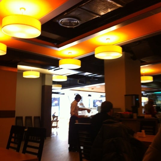 3/26/2012にElena I.がOrange cafeで撮った写真