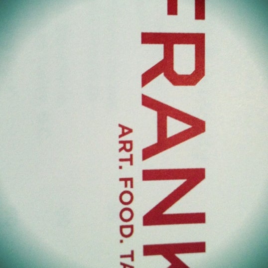 รูปภาพถ่ายที่ FRANK Restaurant โดย Nicola P. เมื่อ 7/12/2012