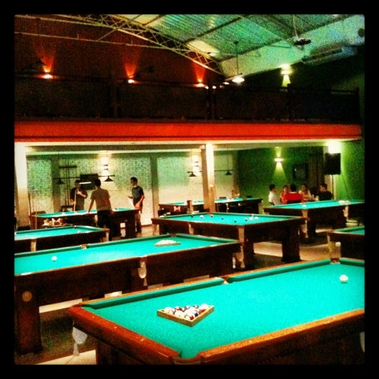 Das Foto wurde bei Bahrem Pompéia Snooker Bar von Rodrigo T. am 5/31/2012 aufgenommen